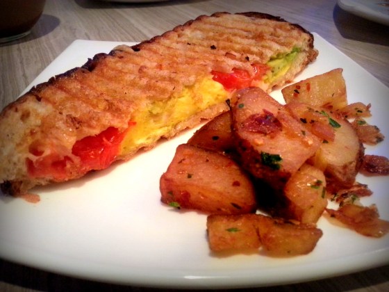 12177977085_e0b22fe6d9_o